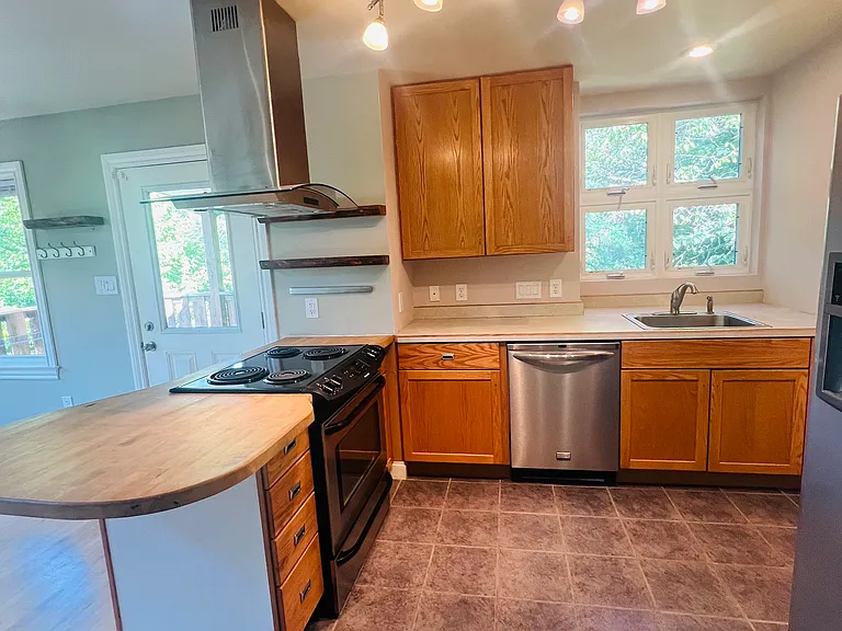 127 Sun Haven Ln — Photo 9