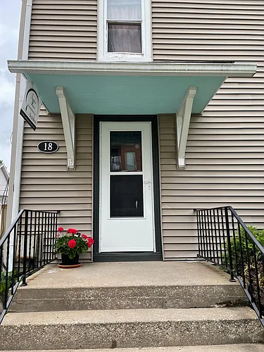 18 S Van Buren St Photo 1