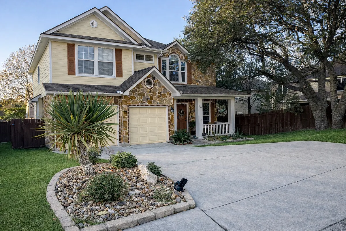 Entrance-Porch - 169 Red Hawk Rdg #169