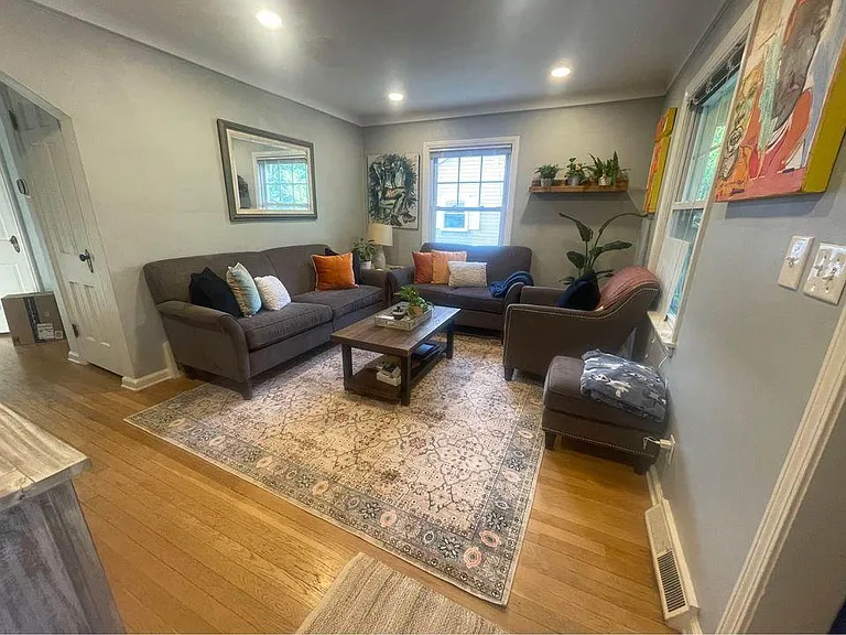 818 Stanley St — Photo 7