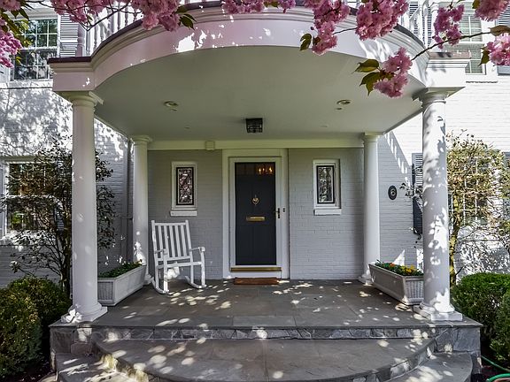 Welcoming Front Patio.