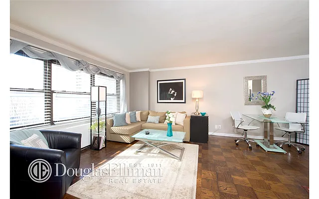 Sold by Douglas Elliman | media 15