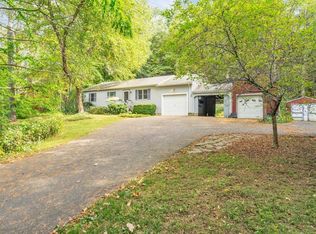 30 Montague Rd, Sunderland, MA 01375