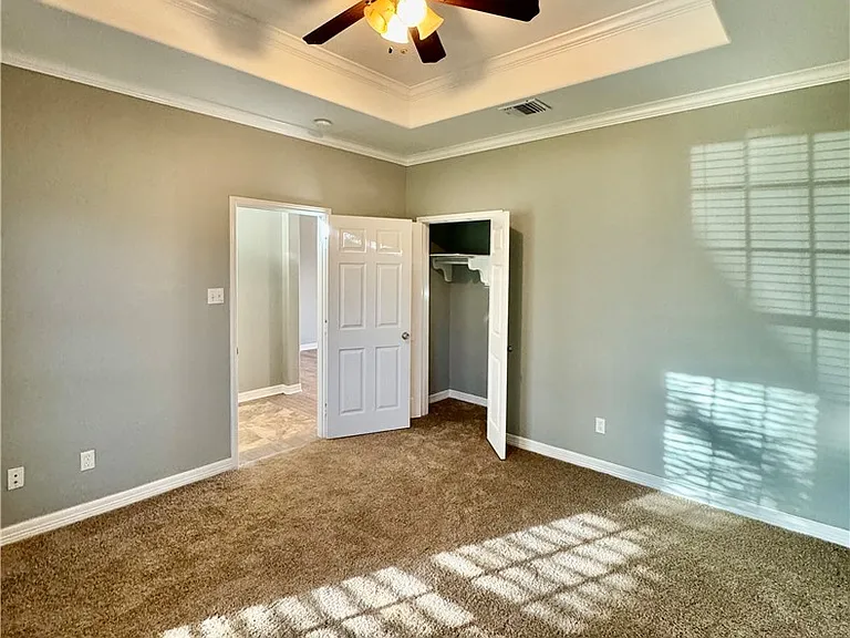 5722 Loire Blvd — Photo 17