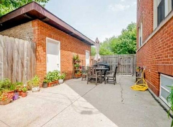 3rd image of 4234 N Campbell Ave #3