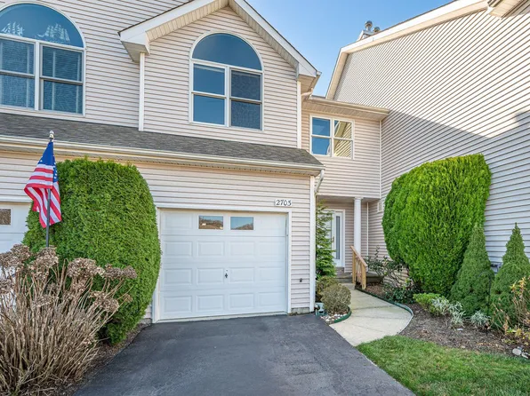 2703 Willow Pond Drive #2703, Riverhead, NY 11901