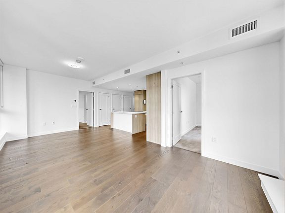 4th image of 8160 McMyn Way #608