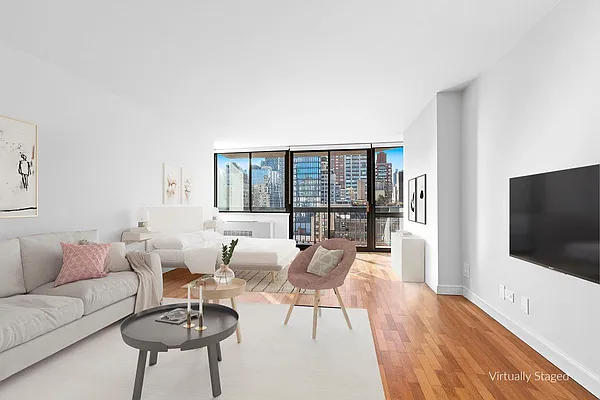 Rented by Compass | media 10