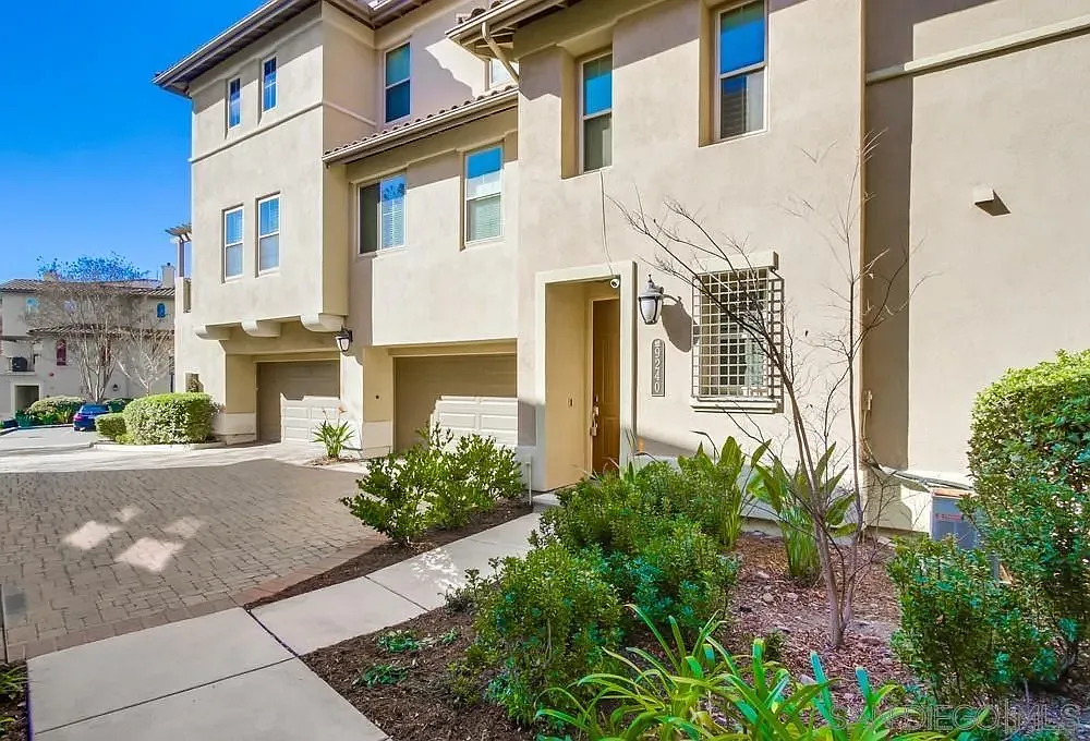 ESCALA in Mission Valley — Photo 4