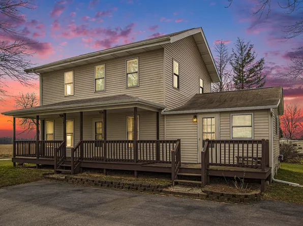 52666 Buckhorn Rd, Three Rivers, MI 49093