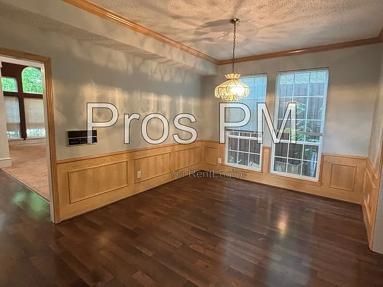 3101 Crickett Dr — Photo 15