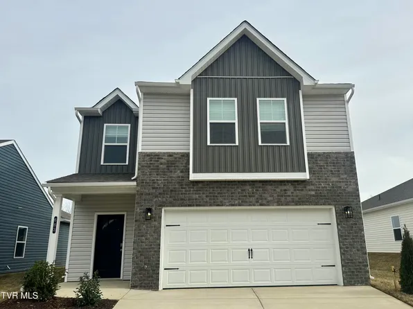 683 Saint Andrews Dr, Kingsport, TN 37664
