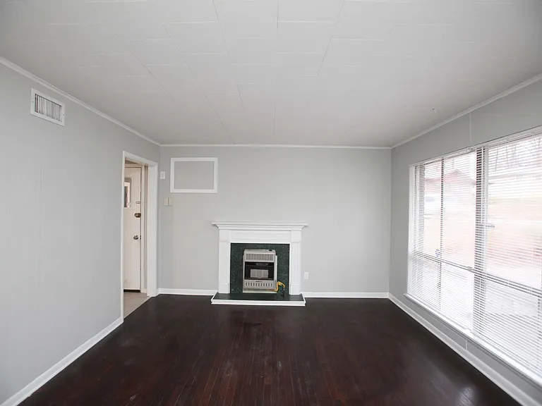 7305 E Wakefield Dr — Photo 4