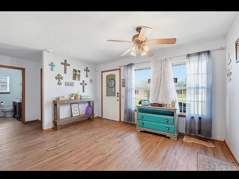 3 Joshua Cir — Photo 2