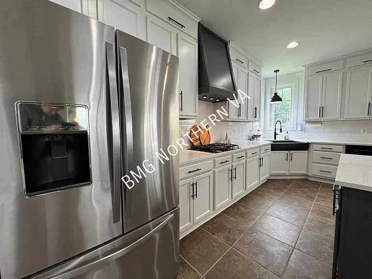 8930 Kingbird Ct — Photo 13