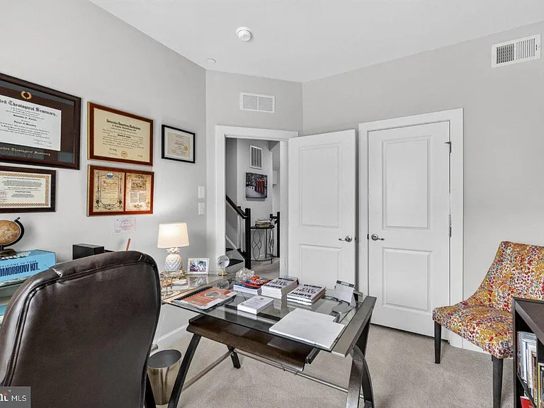 7314 Taylors Hill Ln — Photo 18