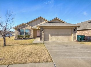 18501 Rastro Dr, Edmond, OK 73012