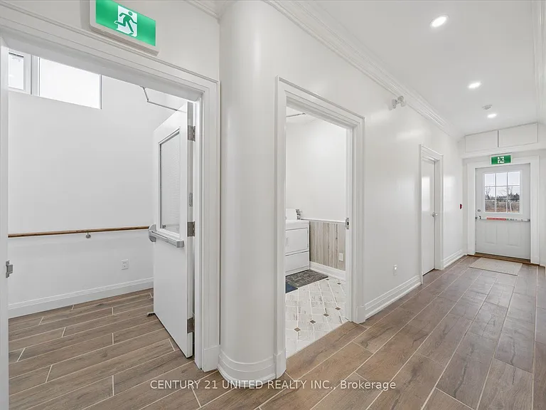 1027 Willcox St #201 — Photo 27