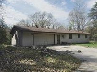 156 2nd St, Hubbard Lake, MI 49747
