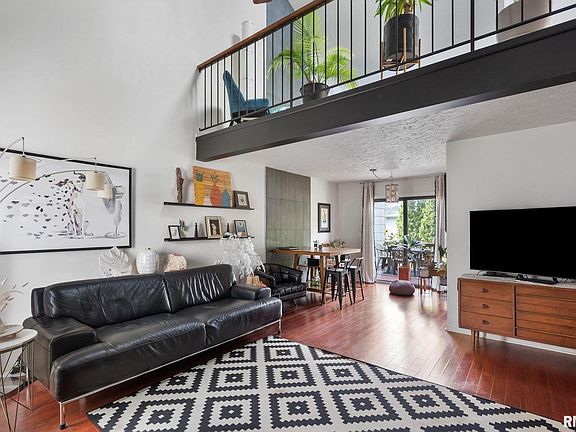 2nd image of 497 44th Avenue Ct
