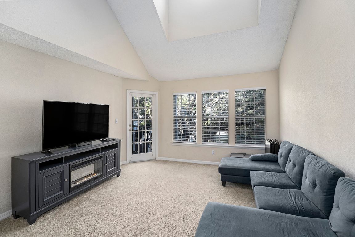 next background image