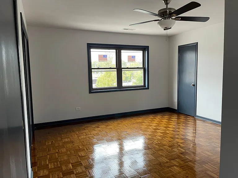 4460 S Archer Ave #2C — Photo 5