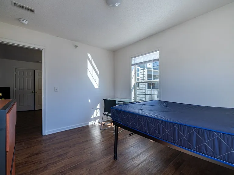 102 University Village Dr #L — Photo 40