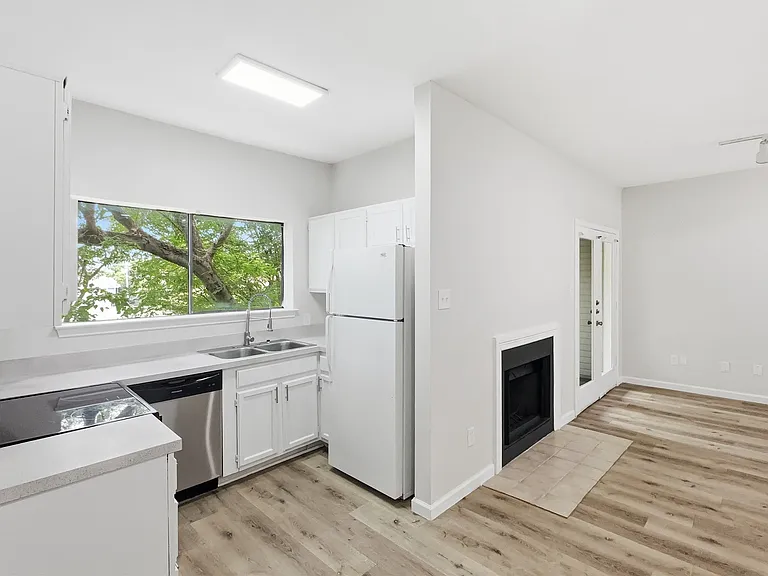 7126 Holly Hill Dr #210 — Photo 11