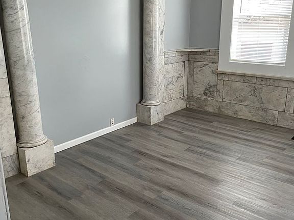 3rd image of 5742 25th Ave NE #22