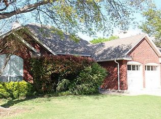 550 Mercer St, Grand Prairie, TX 75052