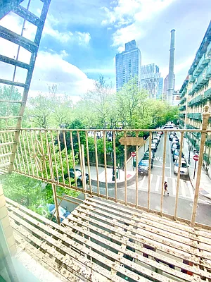 Rented by City & Suburban | media 9