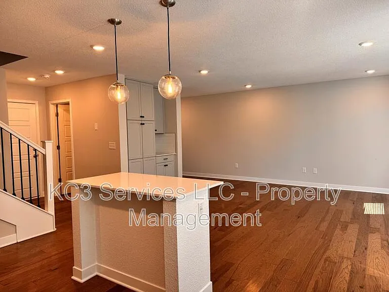 3716 SW Maryville Pl — Photo 8