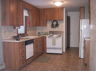 16 Whittier Rd, Wakefield, MA 01880