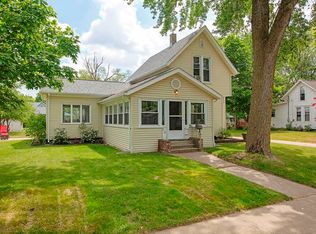 712 Emerson St, Goshen, IN 46526