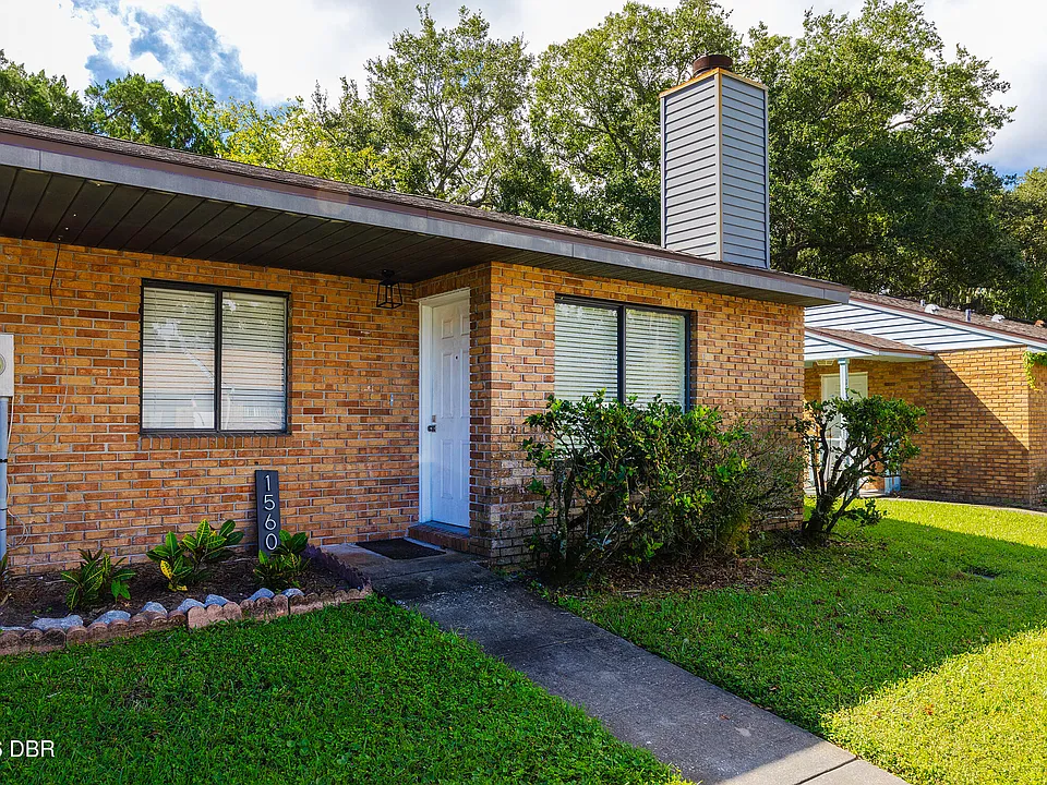 1560 Hancock Ln