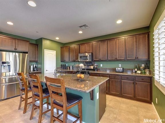 4th image of 3669 Rosecrest Cir