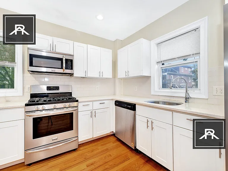 11-13 Winter Hill Rd #1 — Photo 14
