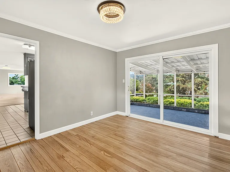 10420 Greenview Dr — Photo 30