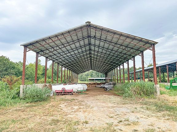 4th image of 381 Brickle Springs Rd