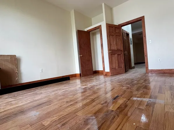 315 Jefferson Street image 2 of 12