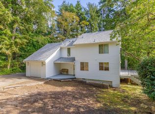 2010 NE Devils Ridge Rd, Lincoln City, OR 97367