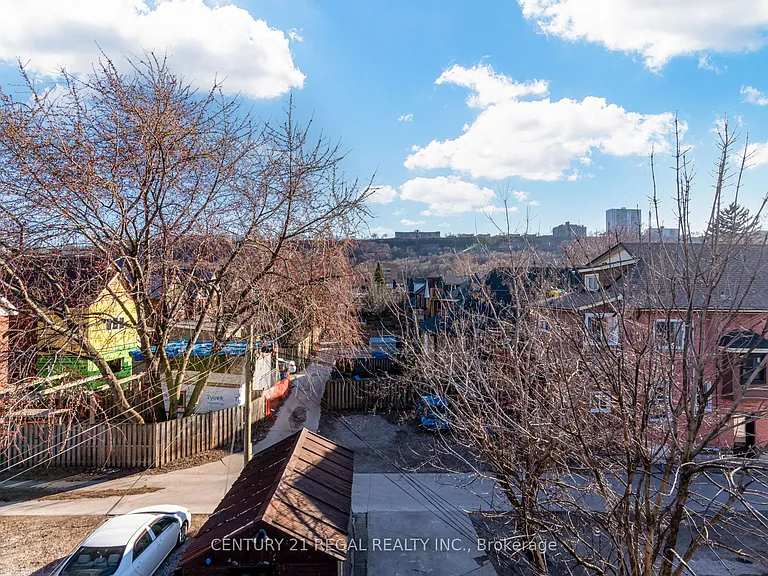 184 Maplewood Ave — Photo 39