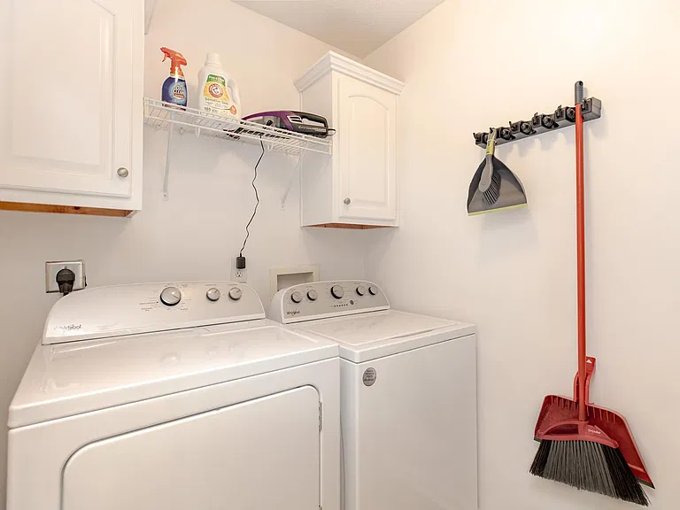 225 Stirling Bridge Dr — Photo 37