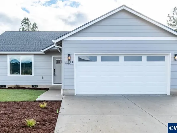 4400 Knotty Pine Ct, Sweet Home, OR 97386