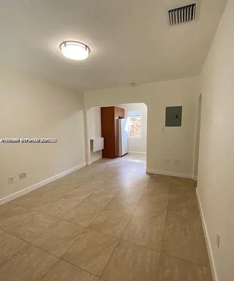 4038 SW 9th Ter #4038 — Photo 2