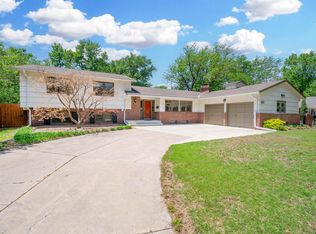 731 N Stratford Rd, Wichita, KS 67206