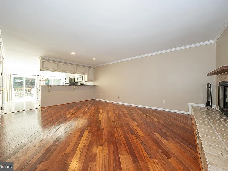 344 Brigade Ct #344 — Photo 6