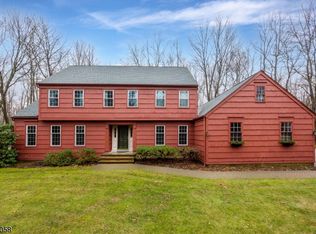 12 E Gate Rd, Long Valley, NJ 07853