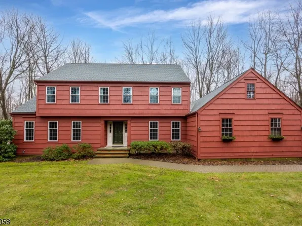 12 E Gate Rd, Washington Twp., NJ 07853