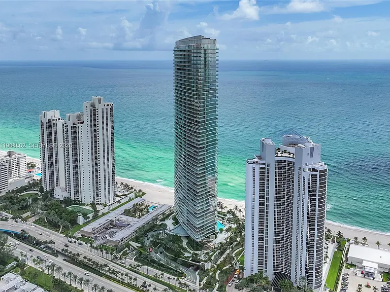 18975 Collins Ave #4502 — Photo 37